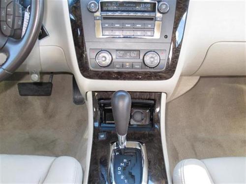 Cadillac DTS 2010 photo 4