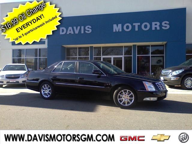 Cadillac DTS Slk32 Sedan