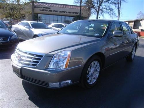 Cadillac DTS XLT Pickup 4D 5 1/2 Ft Other