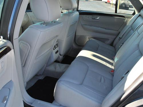 Cadillac DTS 2010 photo 4