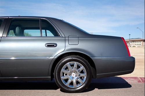 Cadillac DTS 2010 photo 4