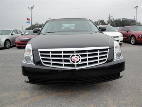 Cadillac DTS XLT Pickup 4D 5 1/2 Ft Other