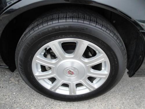 Cadillac DTS 2010 photo 3