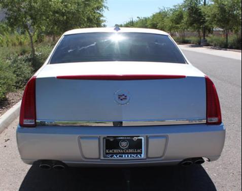 Cadillac DTS 2010 photo 4