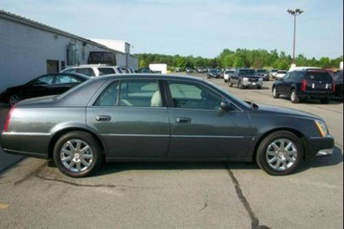 Cadillac DTS Lariat DVD Other