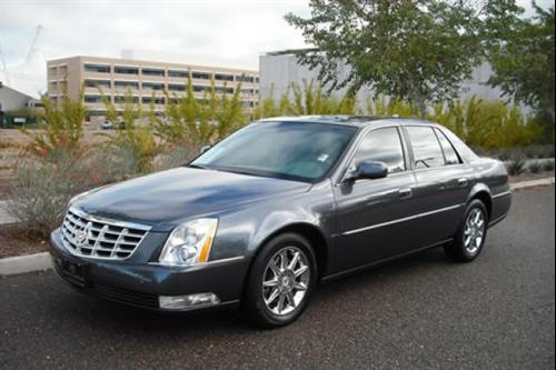 Cadillac DTS 2010 photo 4