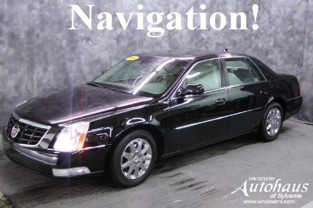 Cadillac DTS 4dr Sdn XLE Auto Unspecified