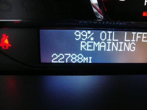 Cadillac DTS 2010 photo 2