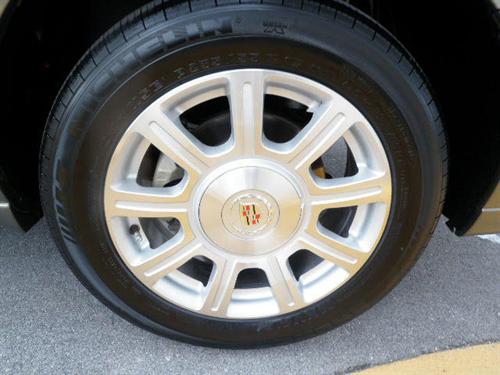 Cadillac DTS 2010 photo 3