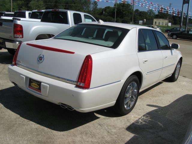 Cadillac DTS Unknown Unspecified