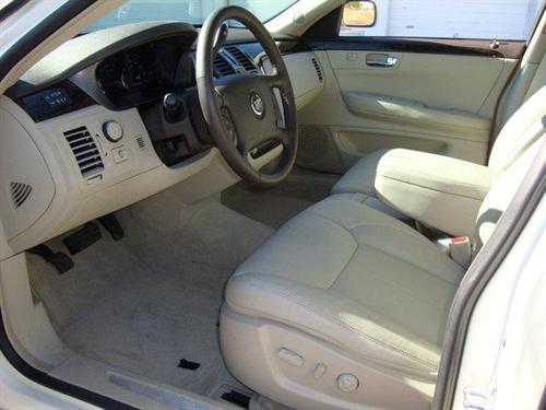 Cadillac DTS XLT Pickup 4D 5 1/2 Ft Other