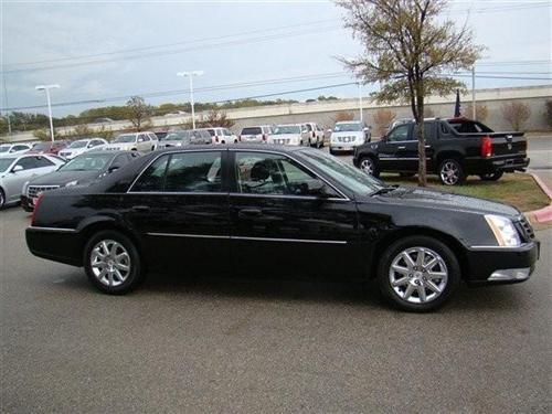 Cadillac DTS 2011 photo 5