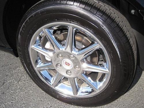 Cadillac DTS 2011 photo 1