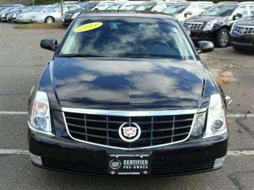 Cadillac DTS 2011 photo 4