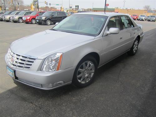 Cadillac DTS 2011 photo 5
