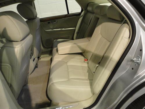 Cadillac DTS 2011 photo 4