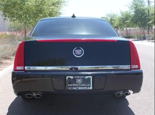 Cadillac DTS 2011 photo 5