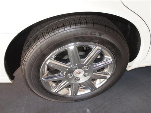 Cadillac DTS 2011 photo 4