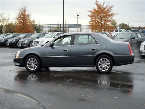 Cadillac DTS 2011 photo 4