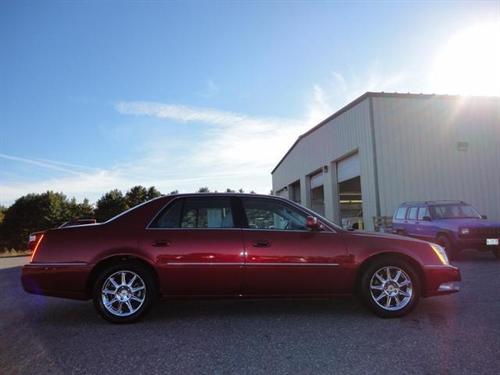 Cadillac DTS 2011 photo 5