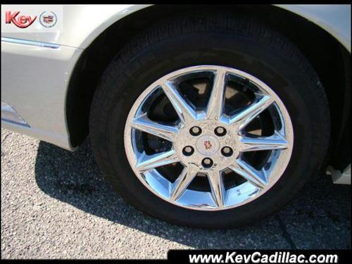 Cadillac DTS 2011 photo 4