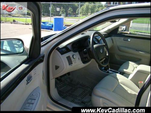 Cadillac DTS 2011 photo 5