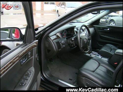 Cadillac DTS 2011 photo 5