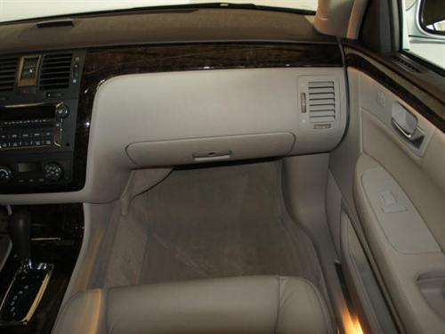 Cadillac DTS 2011 photo 5