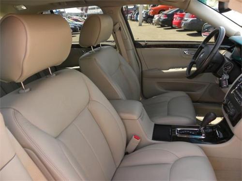 Cadillac DTS 2011 photo 5