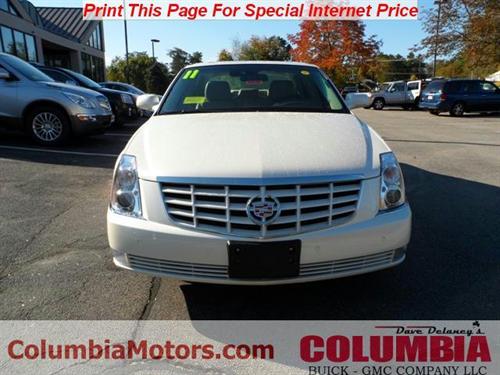 Cadillac DTS 2011 photo 1