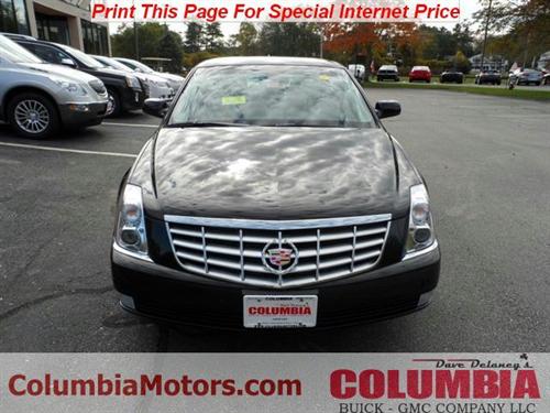 Cadillac DTS 2011 photo 1