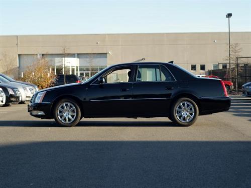 Cadillac DTS 2011 photo 4