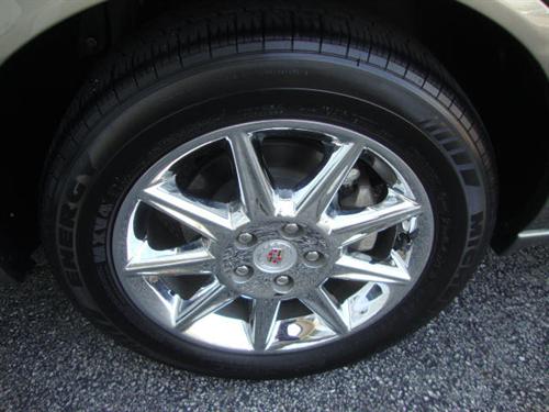 Cadillac DTS 2011 photo 5