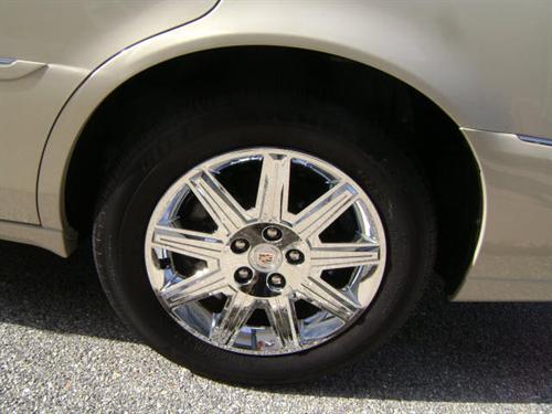 Cadillac DTS 2011 photo 4