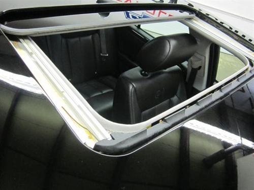 Cadillac DTS 2011 photo 1