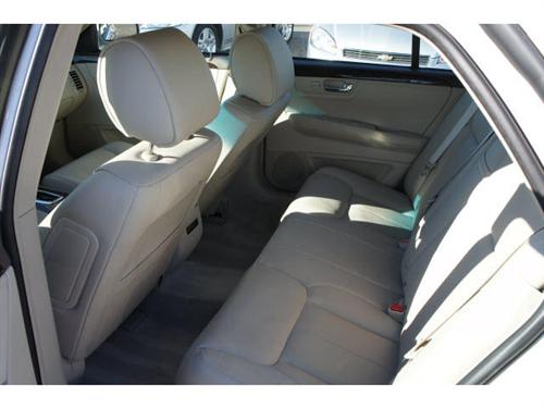 Cadillac DTS 2011 photo 4