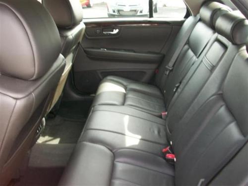 Cadillac DTS 2011 photo 1