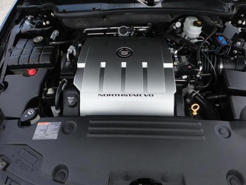 Cadillac DTS 2011 photo 2