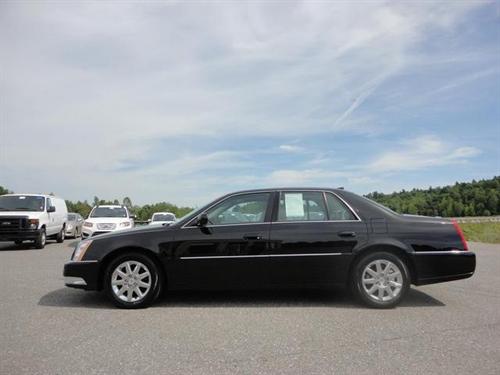 Cadillac DTS 2011 photo 3