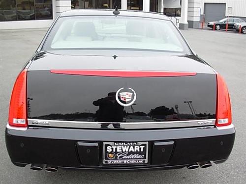 Cadillac DTS 2011 photo 5