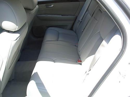 Cadillac DTS 2011 photo 1