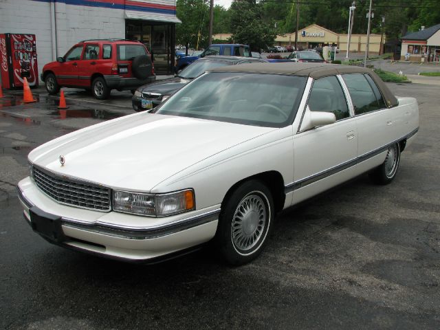 Cadillac Deville 1994 photo 1