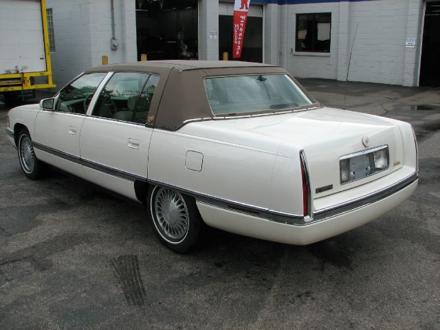 Cadillac Deville 1994 photo 3
