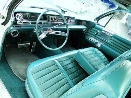 Cadillac Deville 1961 photo 2
