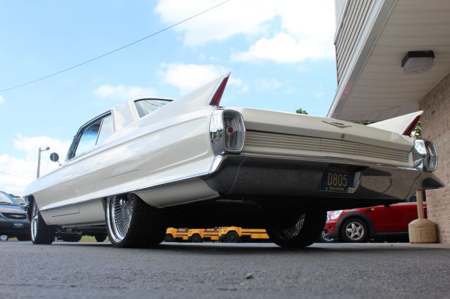 Cadillac Deville 1962 photo 4