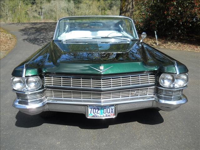 Cadillac Deville 1964 photo 1