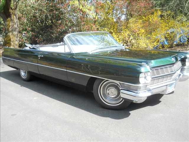 Cadillac Deville 1964 photo 2