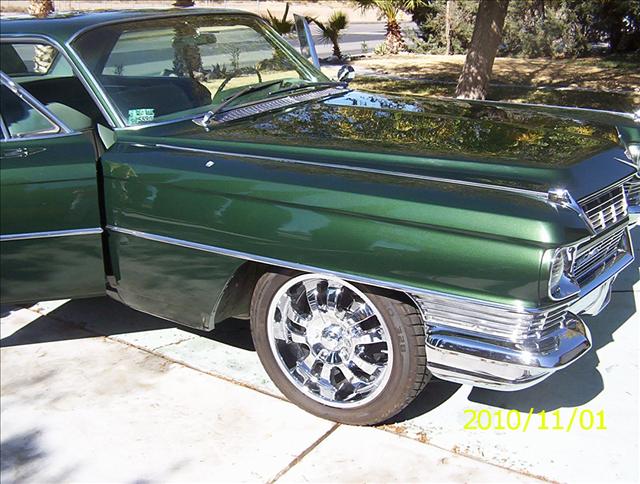 Cadillac Deville 1964 photo 2