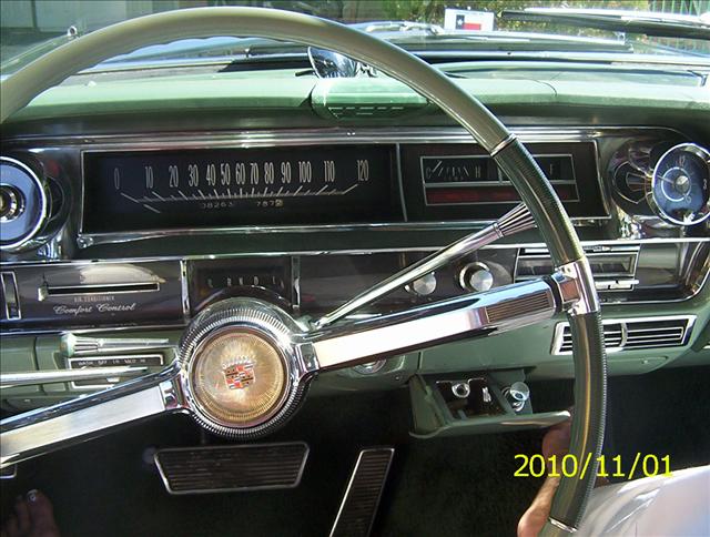 Cadillac Deville 1964 photo 3