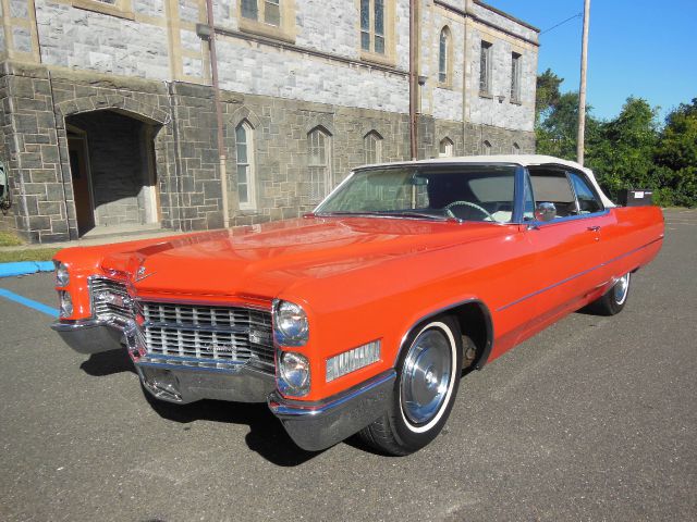 Cadillac Deville 1966 photo 3